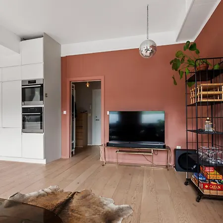 Stylish With Rooftop Terrace *
