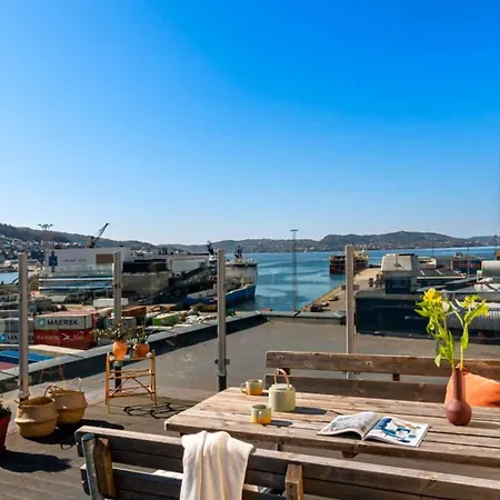 Stylish With Rooftop Terrace *